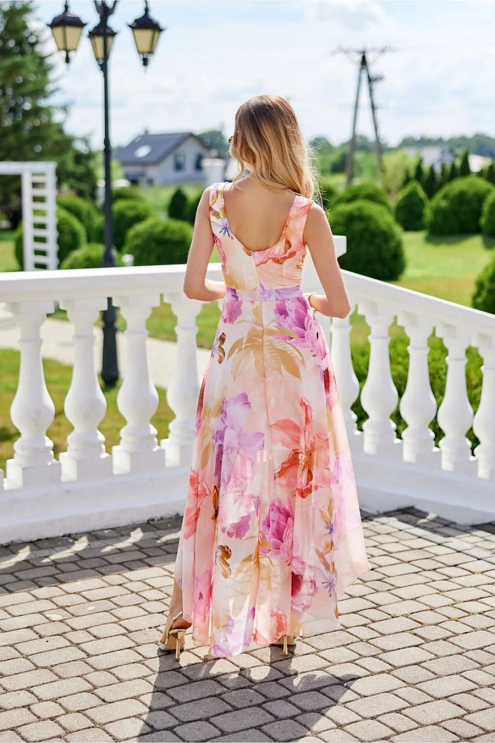 Robe de cocktail Roco Fashion en mousseline longue asymétrique décolleté en V floral pastel femme