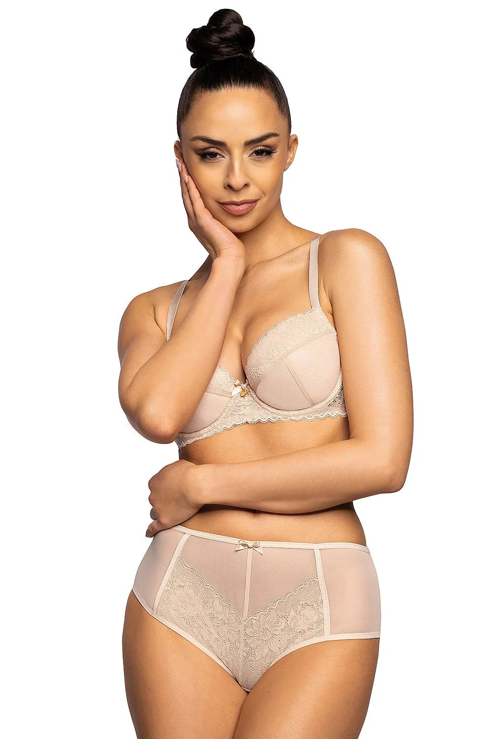 Soutien-gorge push-up beige dentelle maille underwire demi balconette élégance confort femme