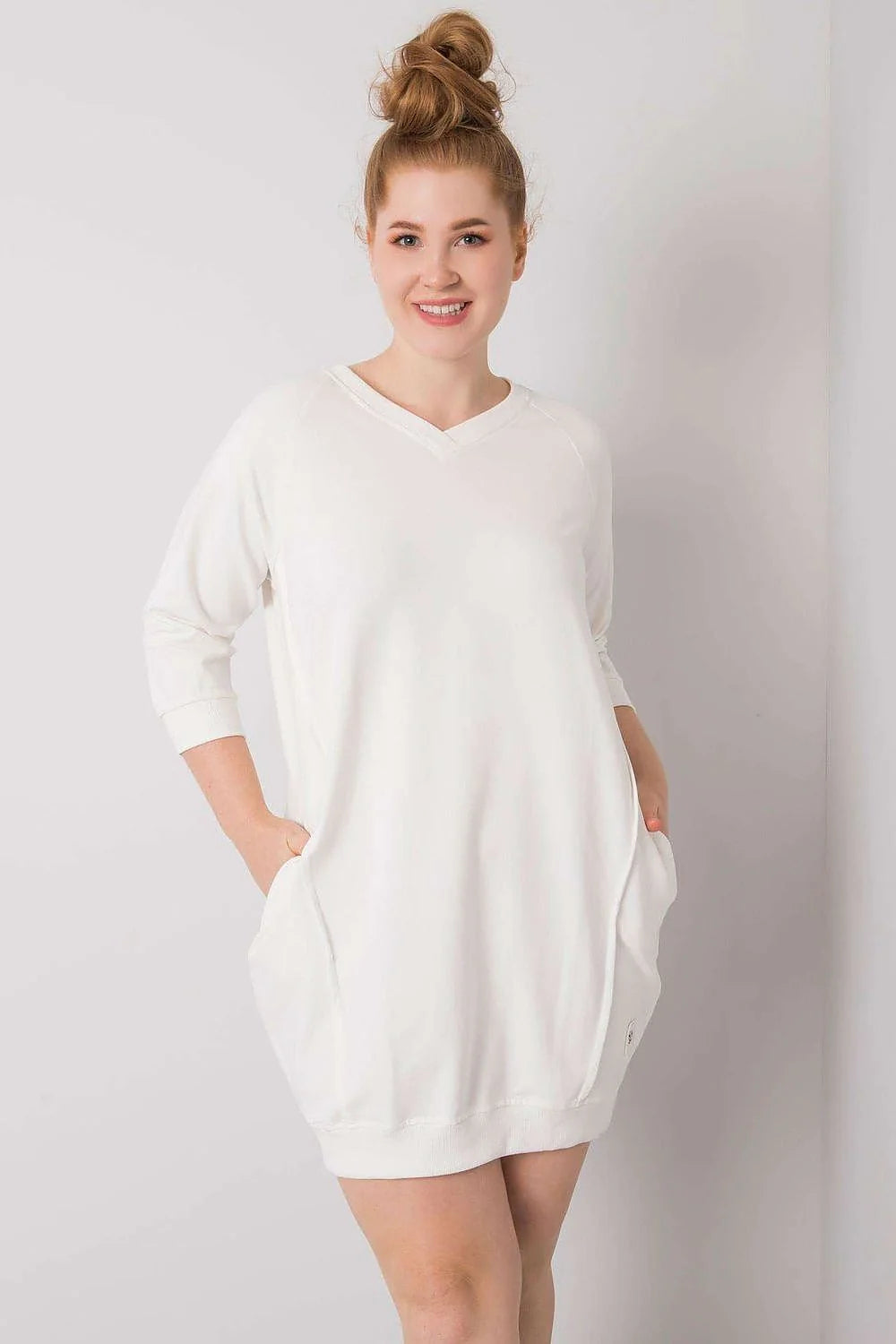 robe chemise grande taille oversize fuchsia coton élasthanne molleton manches trois quarts col V poches latérales coupe droite courte