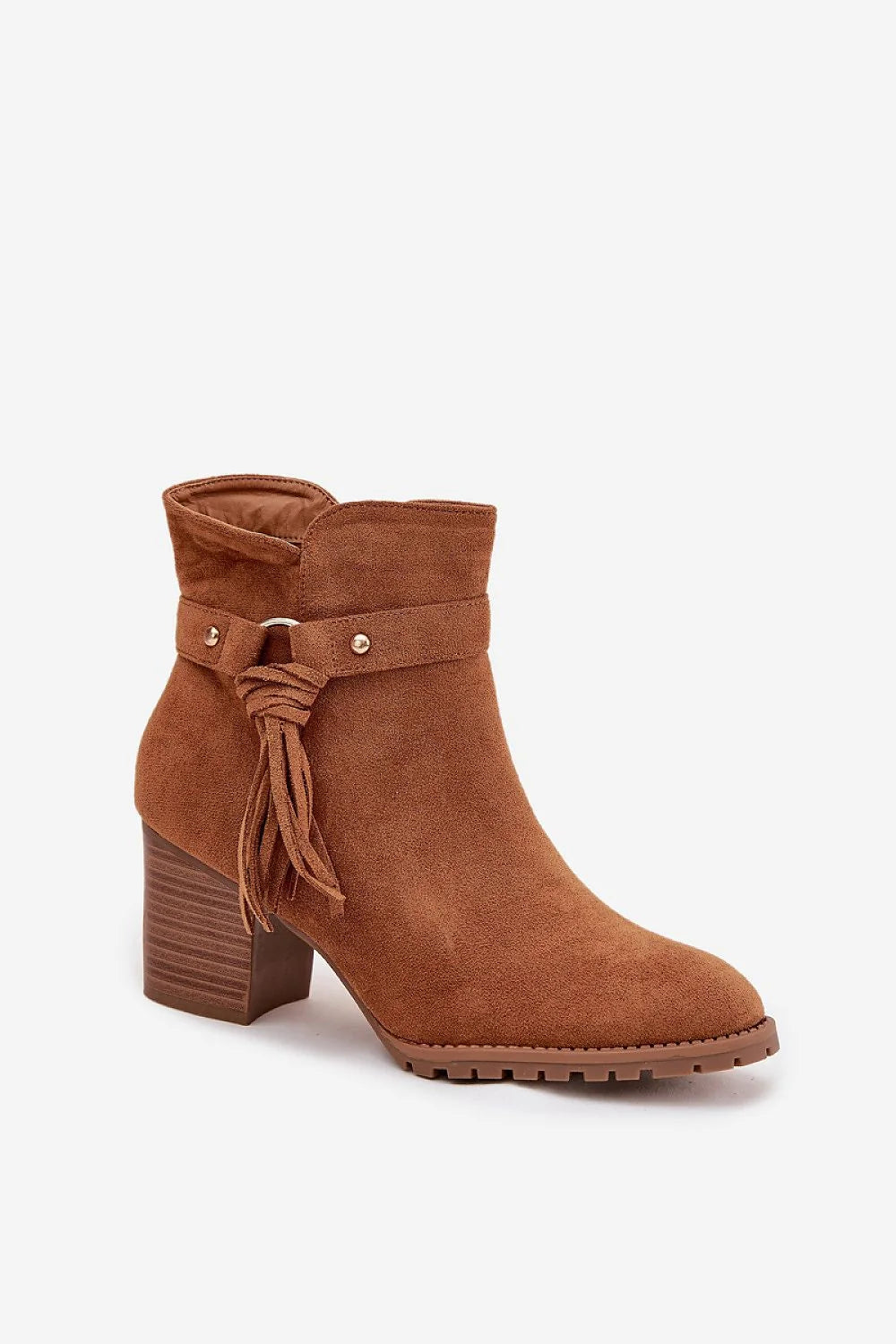 bottines femme suédine écologique daim cognac bout arrondi bride frangée rivets talon colonne bloc empilé semelle crantée antidérapante confort urbain