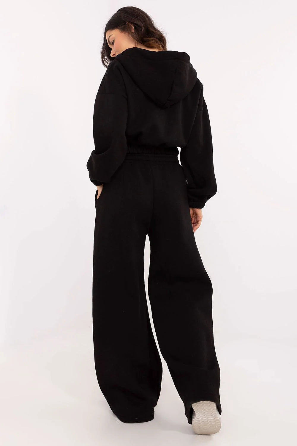 Ensemble femme décontracté modern style sweat longues manches pantalon ample couleur noire matériau coton doux