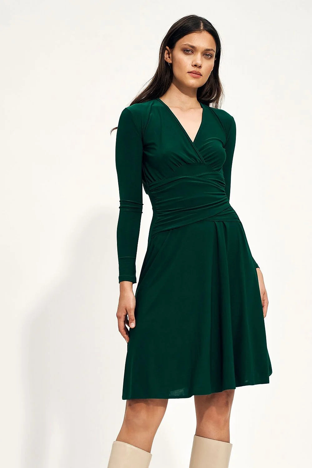 Robe élégante enveloppante longueur midi manches longues couleur sobre femme automne hiver soirée occasion spéciale