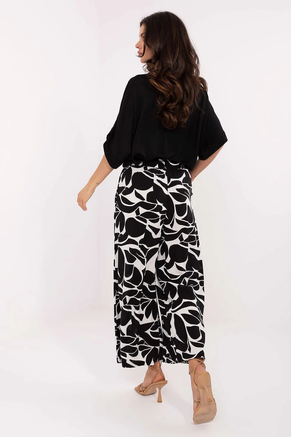Pantalon femme Sublevel viscose aérée taille haute ceinture nouable imprimé graphique noir et blanc style décontracté élégant