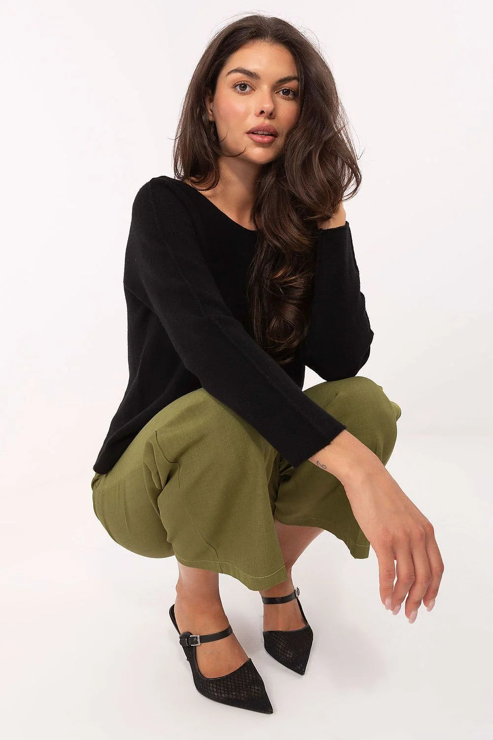 pull femme maille fine noir col rond manches longues réversible coupe droite longueur hanches ourlet arrondi lisse confortable durable