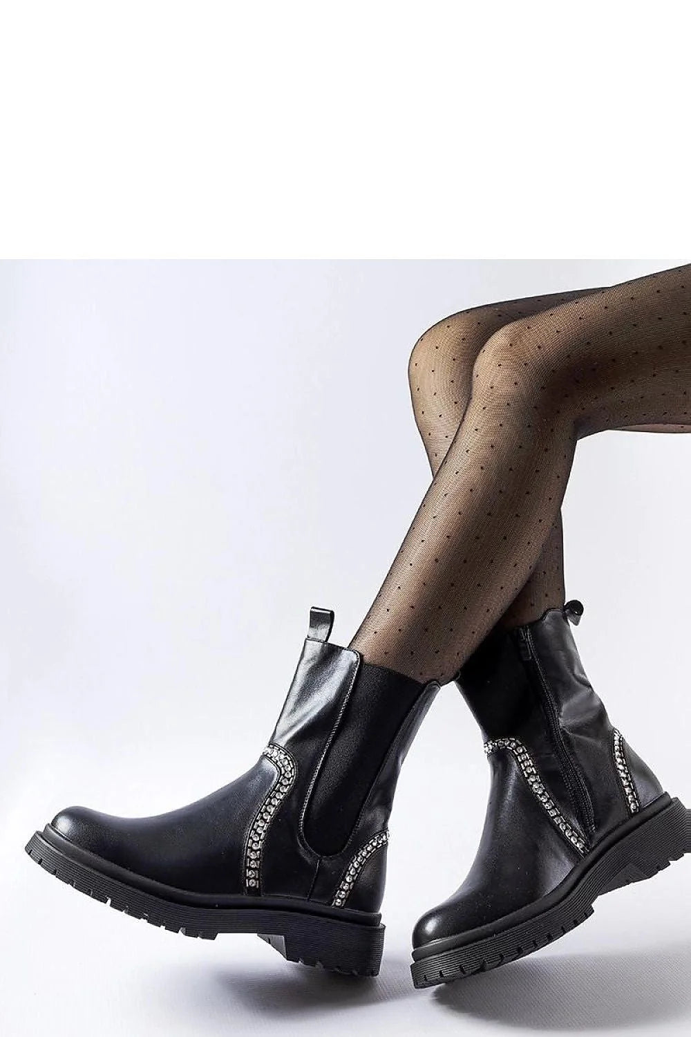 Bottes pour femmes en cuir noir élégantes modernes coupe mi-haute fermeture éclair latérale chaînes décoratives argentées semelle épaisse crantée style urbain chic
