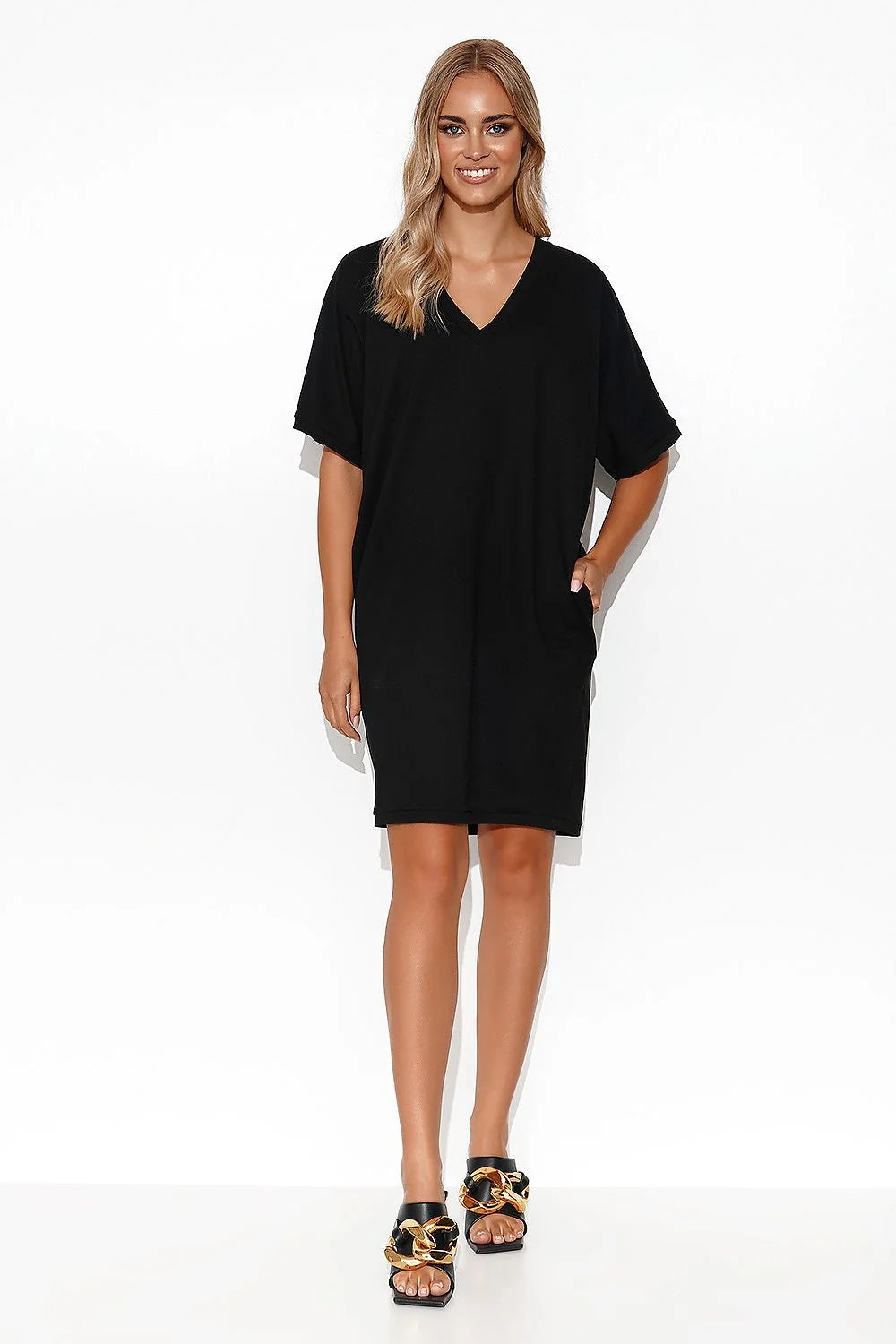 Robe blanche Makadamia style minimaliste coupe droite manches courtes en coton femme occasion quotidienne
