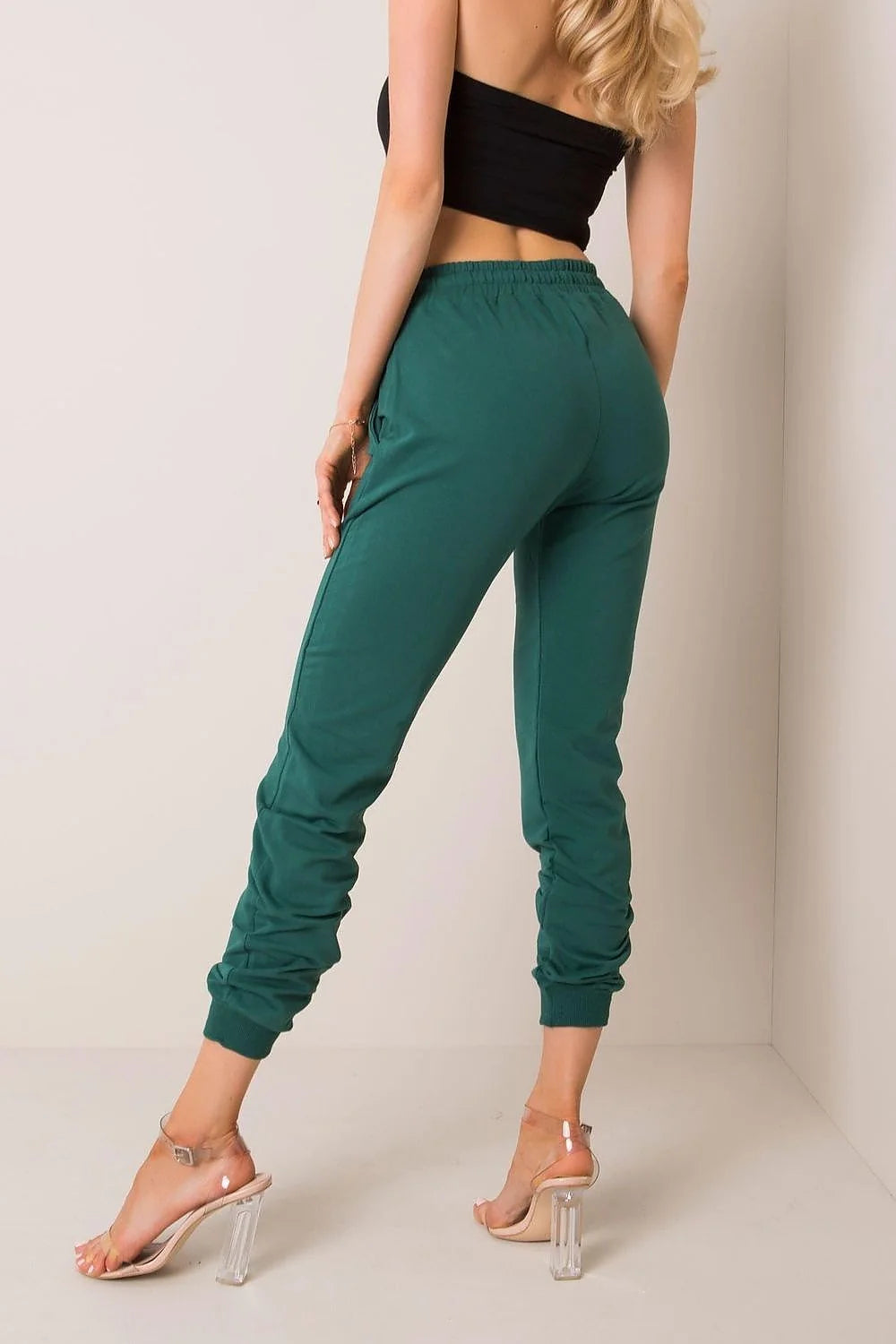 pantalon jogger femme slim beige camel molleton doux respirant taille mihaute elastique cordon coulissant poignets bordscotes poches metalliques