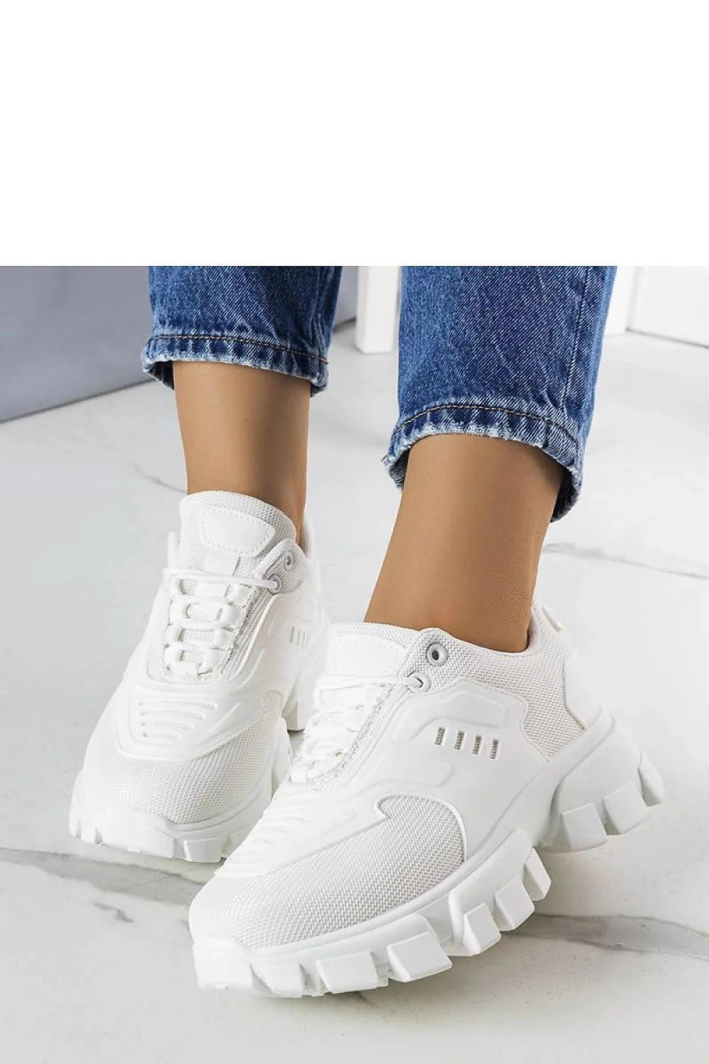 Sneakers femme modernes blanches semelle épaisse confortable style sportif design épuré été respirante