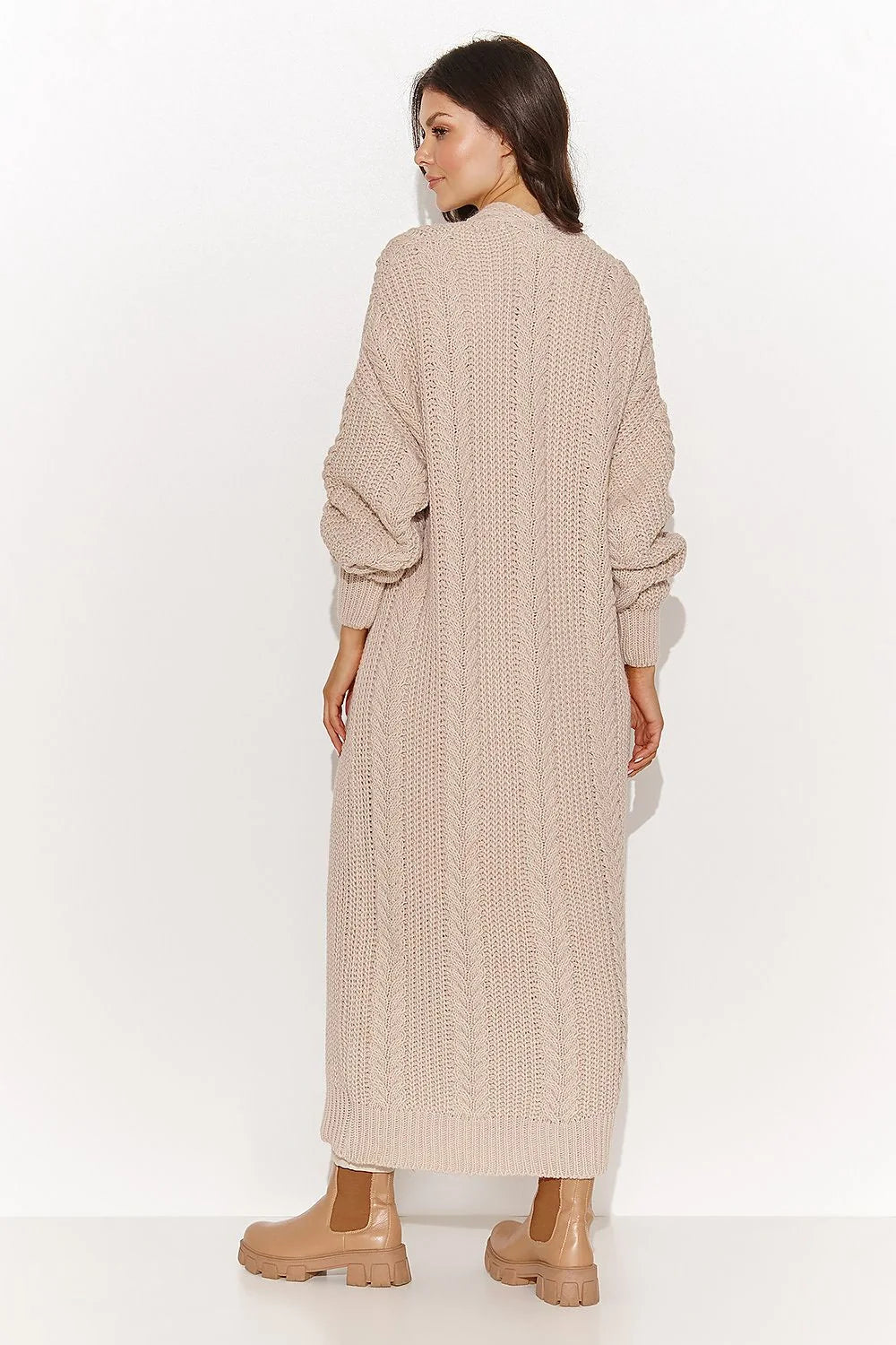 Cardigan long pour femme en tricot maille épaisse style oversized beige doux confortable sans fermeture manches longues poignets côtelés modernes élégant