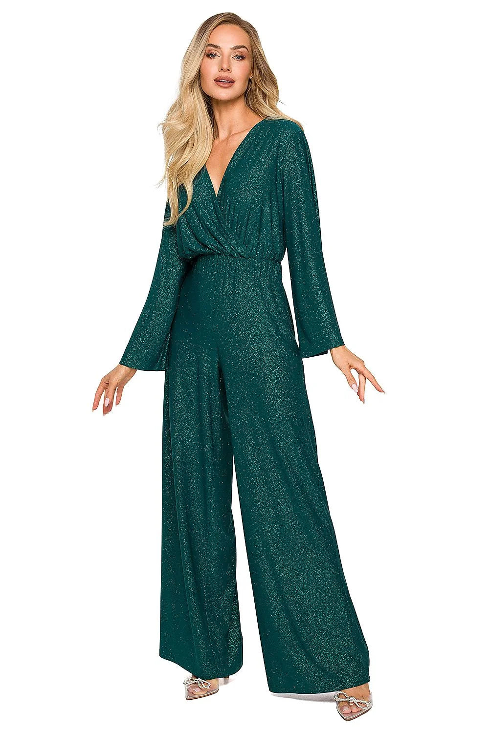 Combinaison élégante pour femme style sophistiqué vert pailleté manches longues évasées ceinture intégrée sandales talons hauts