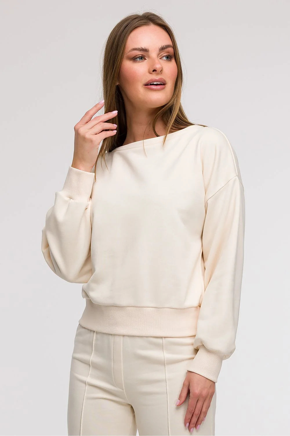 Ensemble femme crème élégant et décontracté, haut et pantalon assortis, Coupe ample et moderne, Matière douce et extensible, Occasions multiples