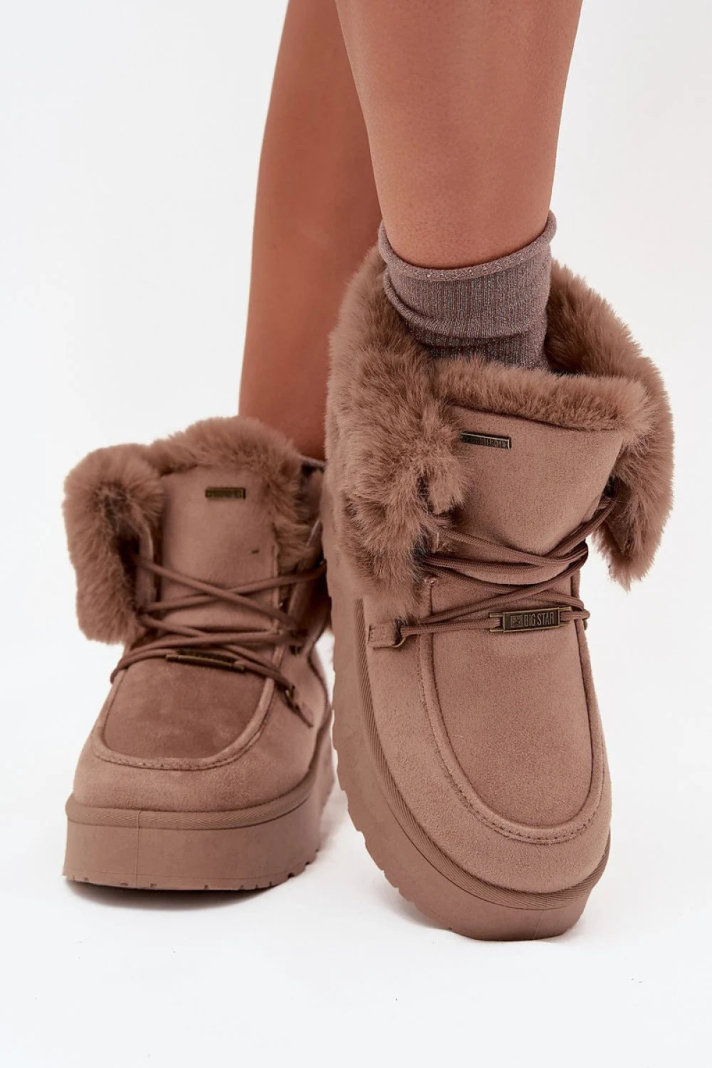bottines fourrées femme suédine synthétique marron taupe plateforme crantée antidérapante semelle épaisse doublure fausse fourrure laçage décoratif Big Star