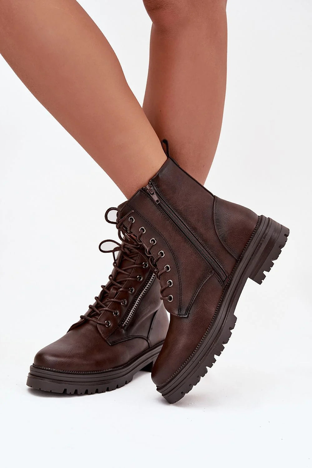 bottines femme Jezzi similicuir marron foncé lisse tige mihaute style combat bout rond lacets zip œillets semelle plateforme crantée antidérapante