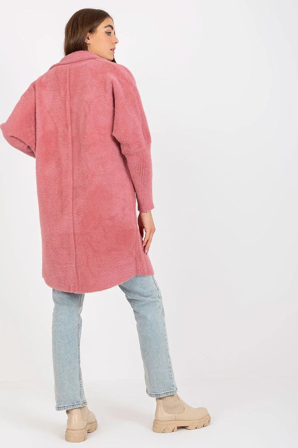 Manteau pour femme élégant long oversize couleur rose antique laine bouclée poches en patch coupe moderne style intemporel
