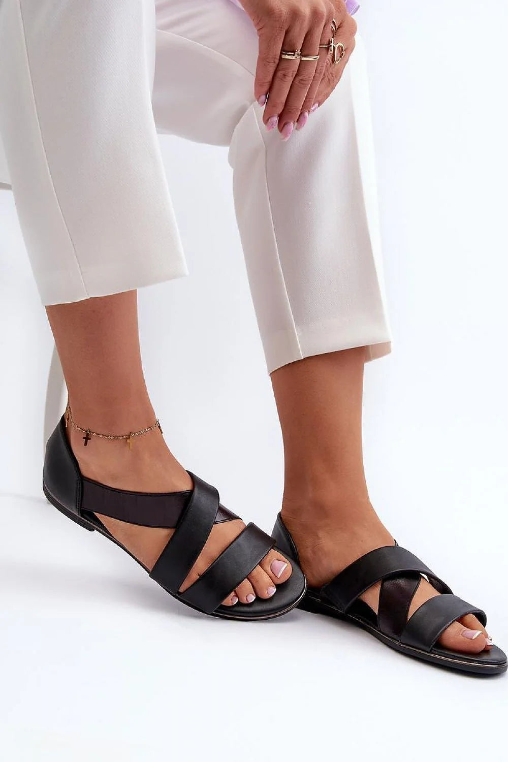 Sandales Step in style élégantes contemporaines cuir artificiel noir confortables maintien parfait femmes occasions décontractées formelles