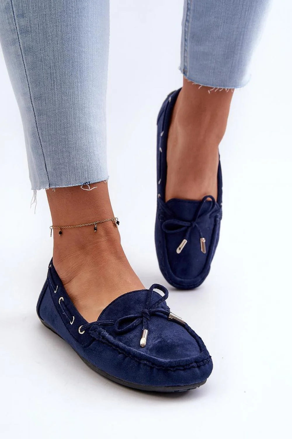 mocassins femme classiques ecosuede daim bleu marine noeud decoratif lacets embouts metalliques coutures apparentes semelle antiderapante crantee interieure rembourree confortable