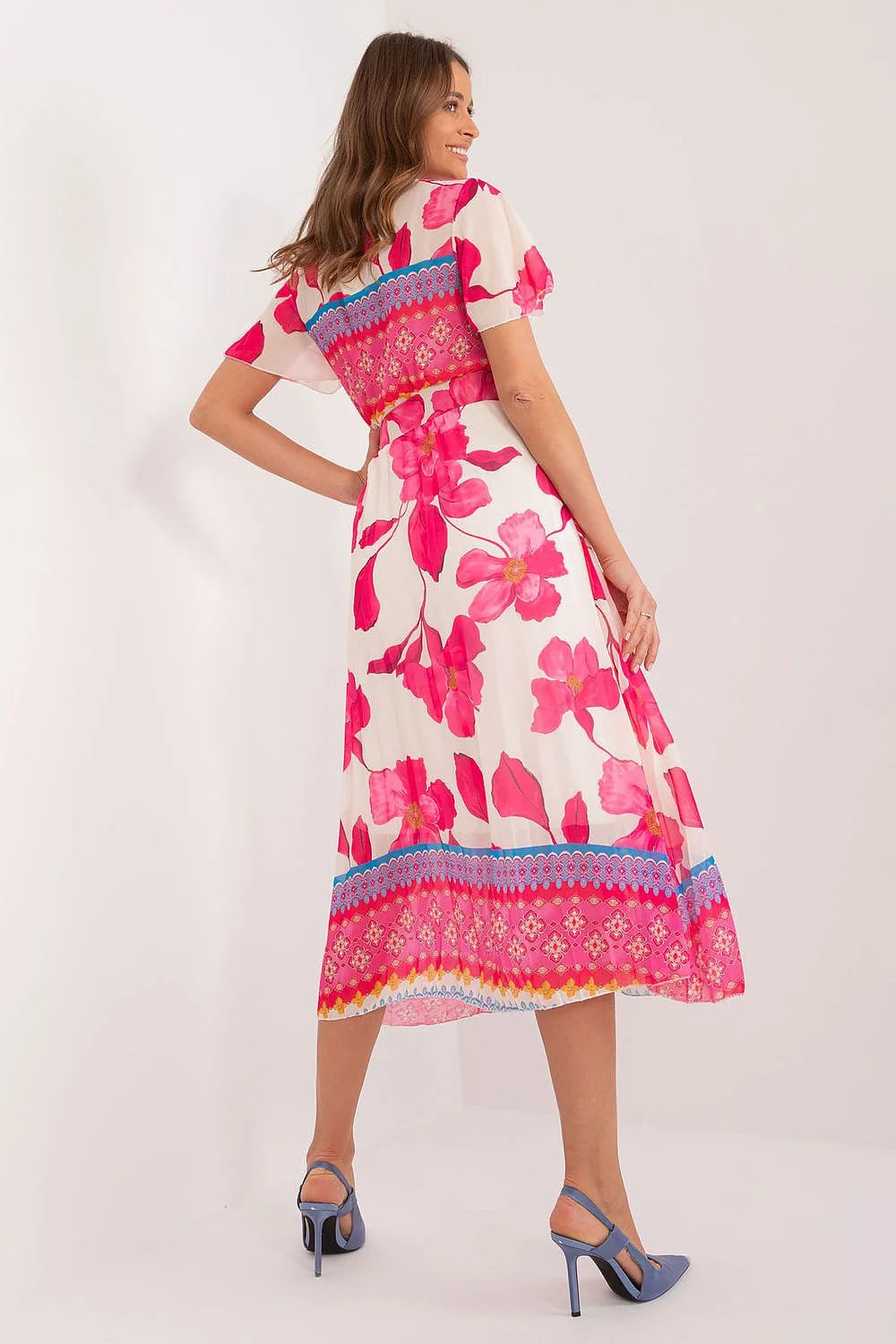 Robe de jour Italy Moda longue manches courtes volants encolure enveloppante ceinture motifs floraux rose et bleu femme