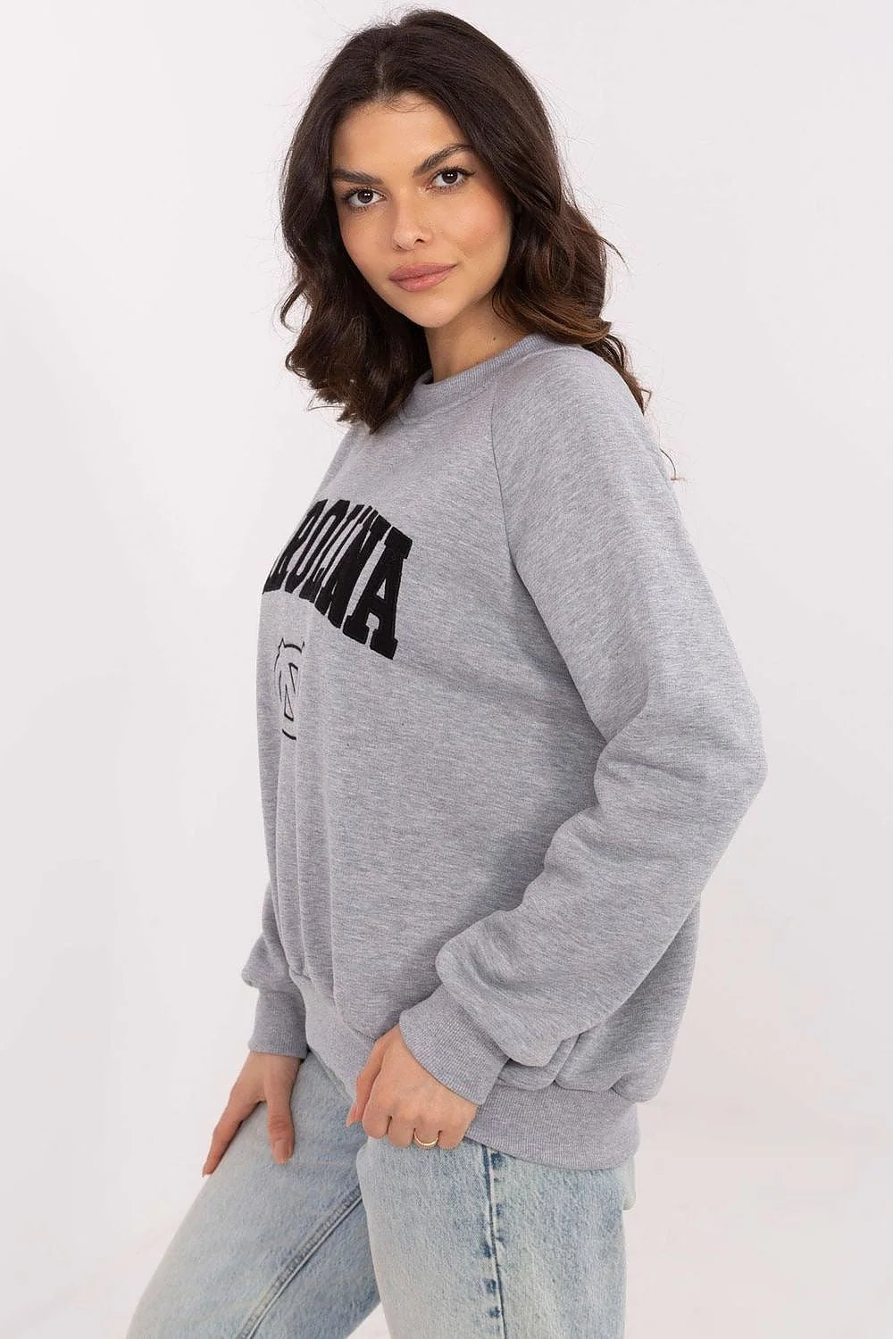 Sweatshirt femme style universitaire design sportif Carolinas coton mélange gris chiné manches raglan col rond logo authentique