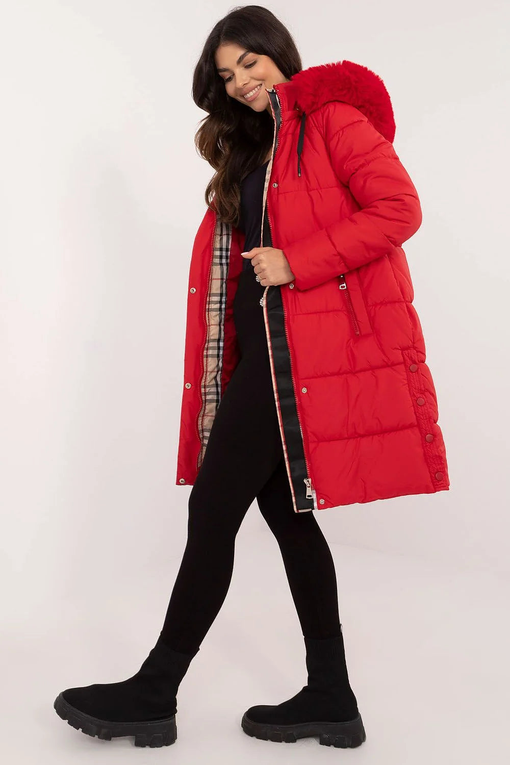 Doudoune longue pour femme rouge vif matelassée polyester fausse fourrure capuche amovible poches zippées hiver automne