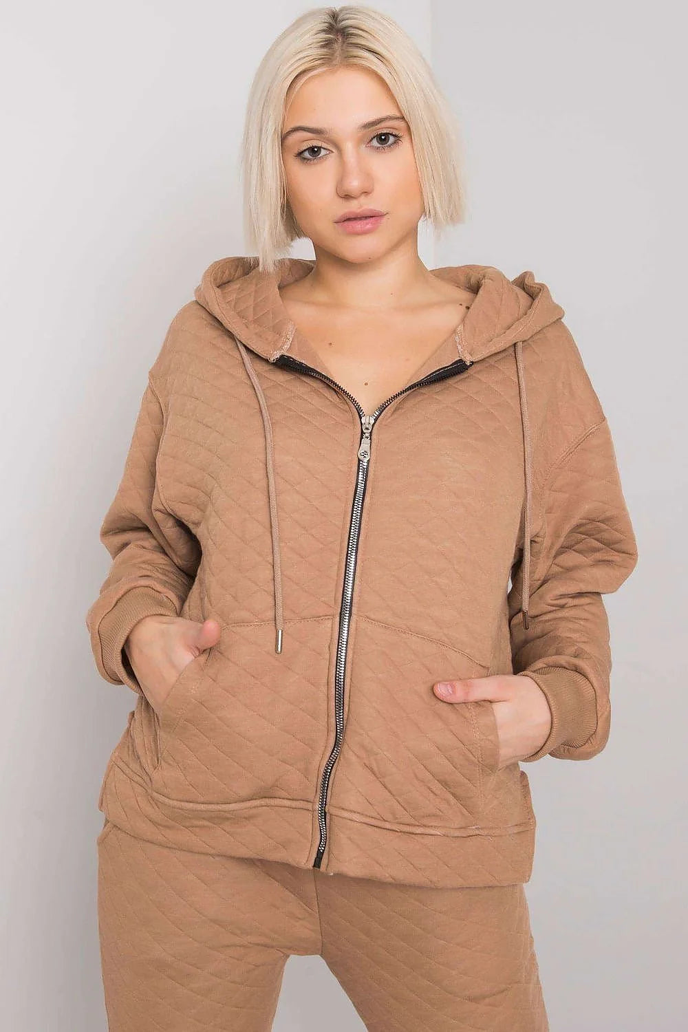 Sweat à capuche matelassé coton vert kaki style décontracté confort chic pour femmes urbaines