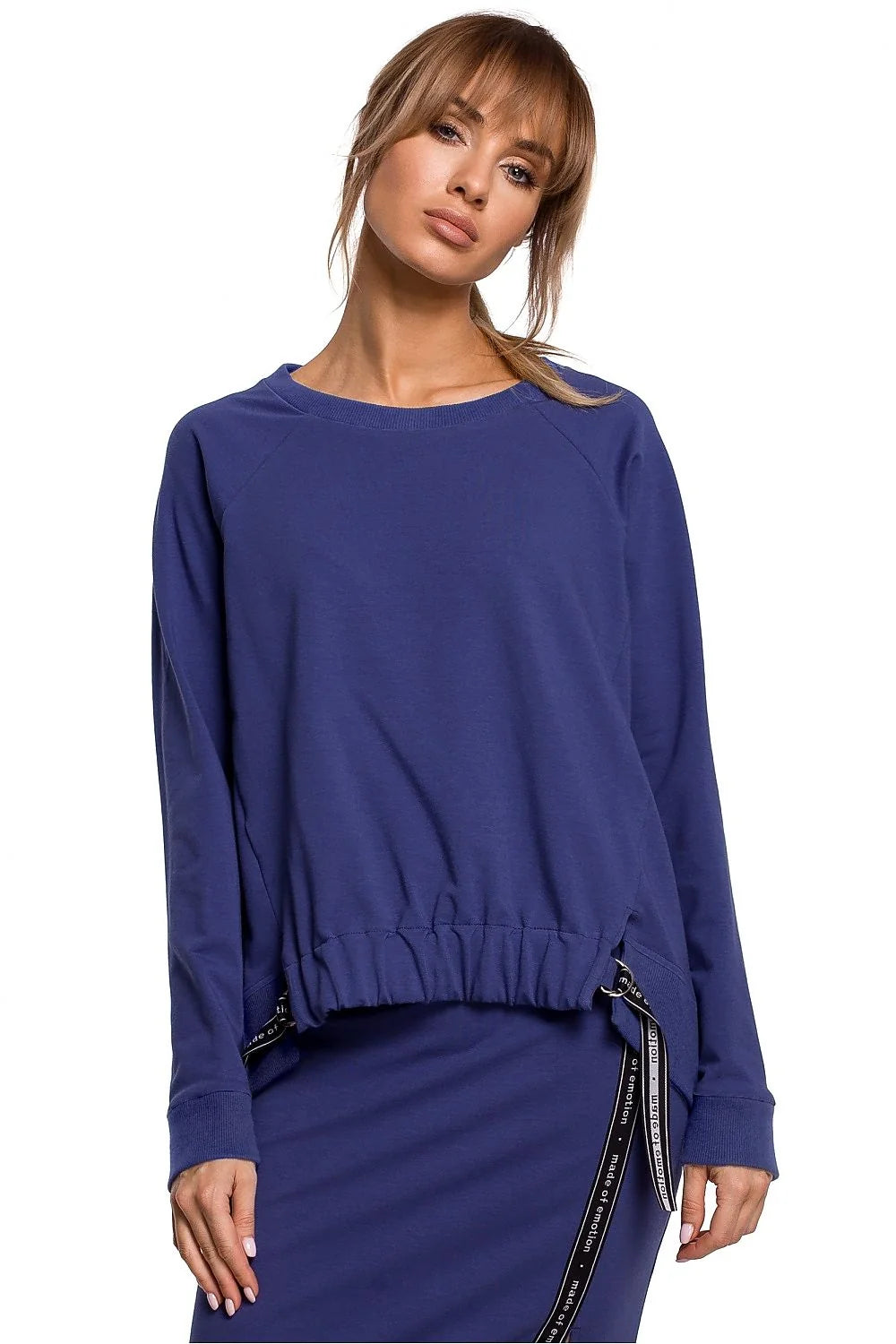 Sweatshirt femme noir coton élasthanne moderne coupe asymétrique élégant confort décontracté style urbain chic
