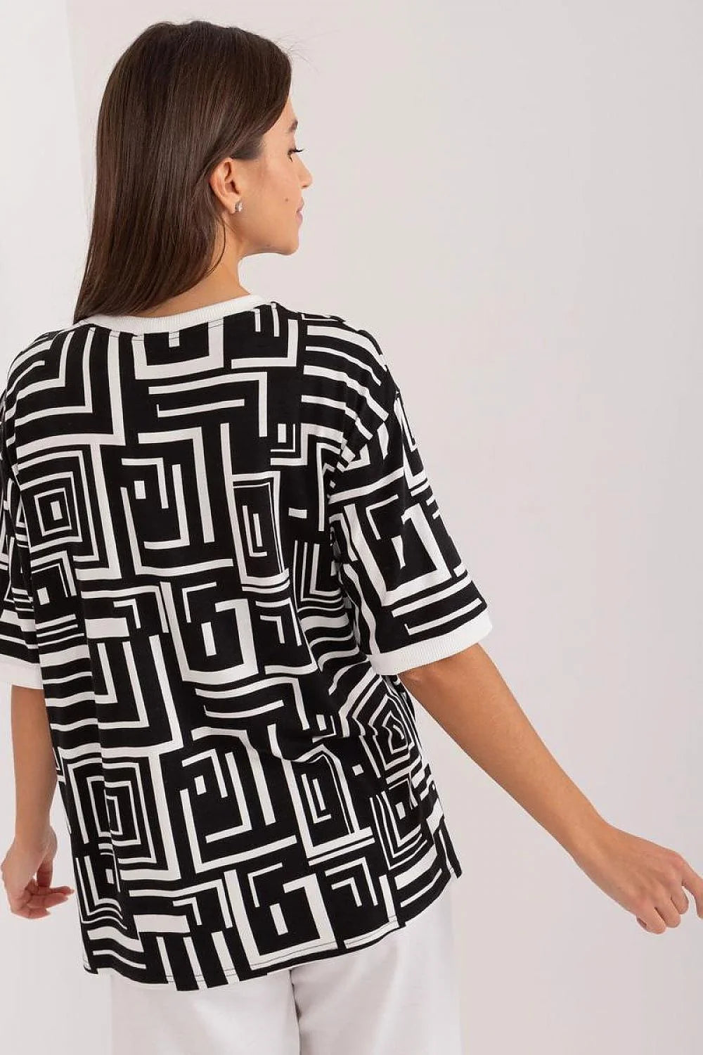 chemisier femme lakerta noir blanc géométrique graphique organza fleur appliquée col rond manches courtes coupe ample oversize maille légère décontracté