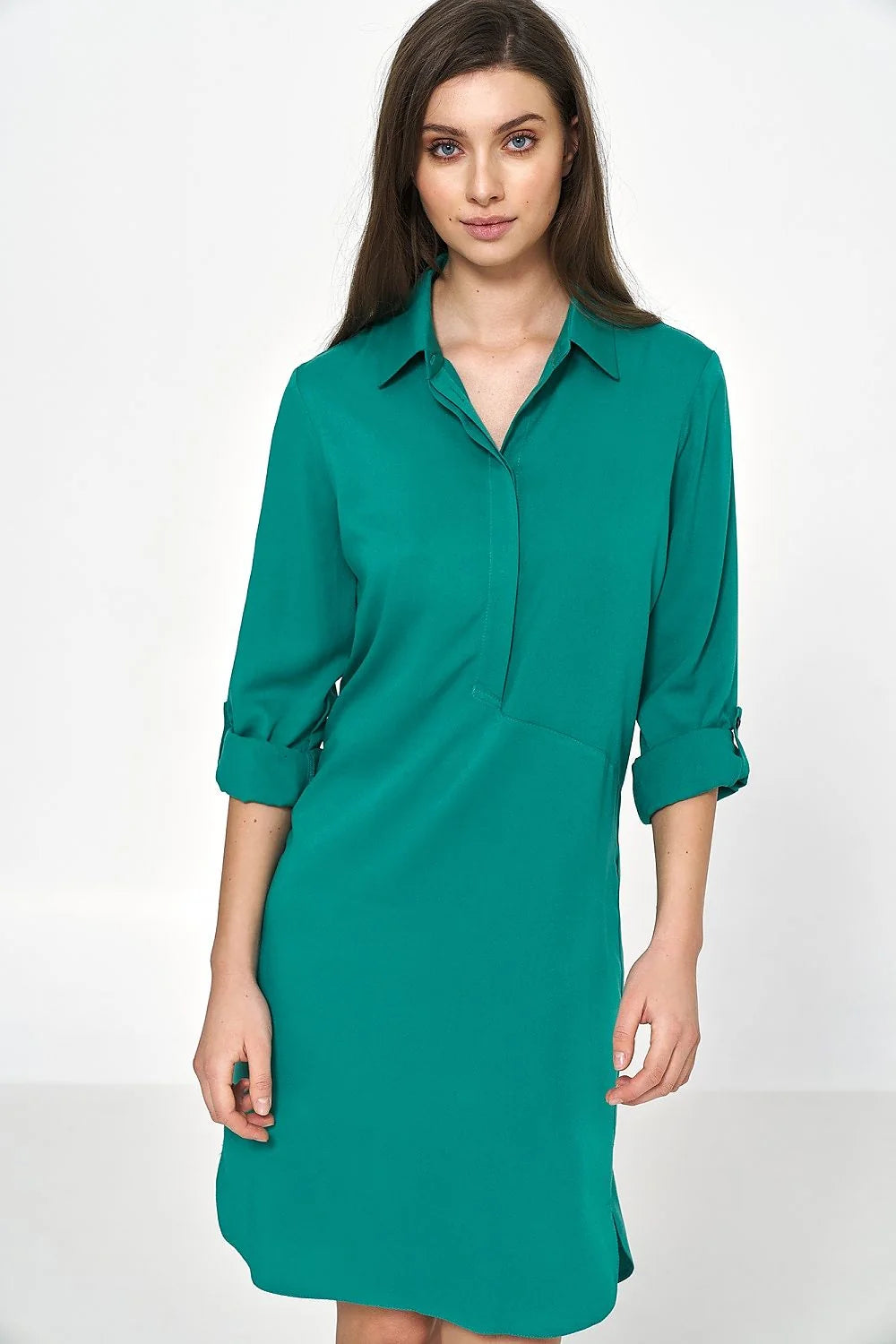 Robe de jour en viscose 100% style chemisier manches 3/4 silhouette épurée couleur vert émeraude pour femme occasion semi-formelle