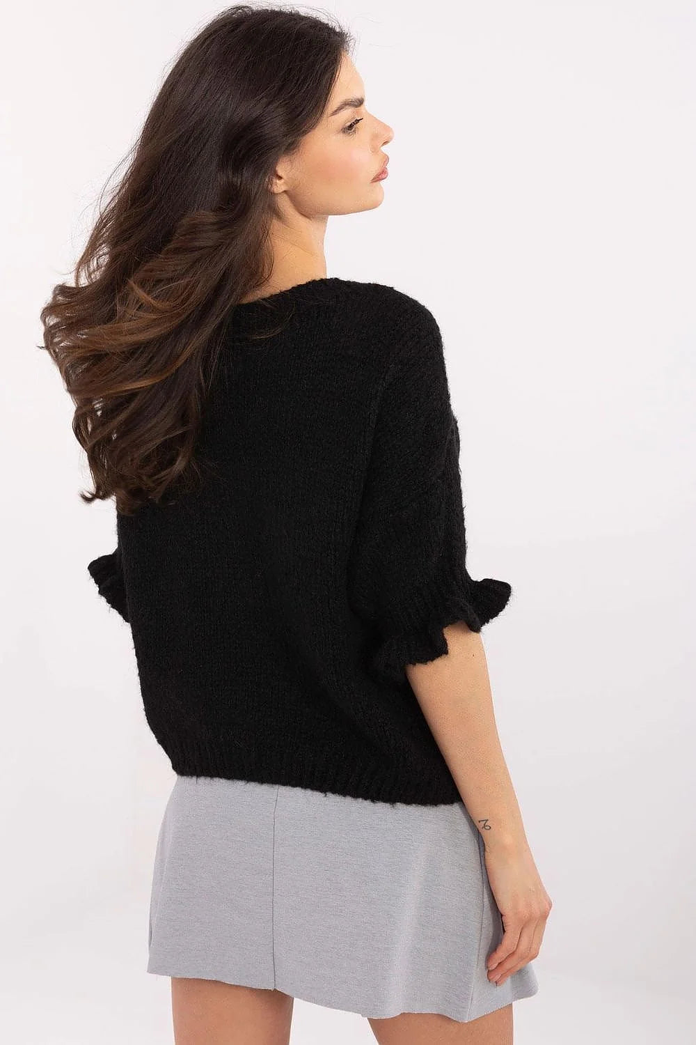 chandail femme élégant décontracté manches troisquarts volants col rond maille bouclette noire coupe ample petits noeuds decoratifs finition droite confort