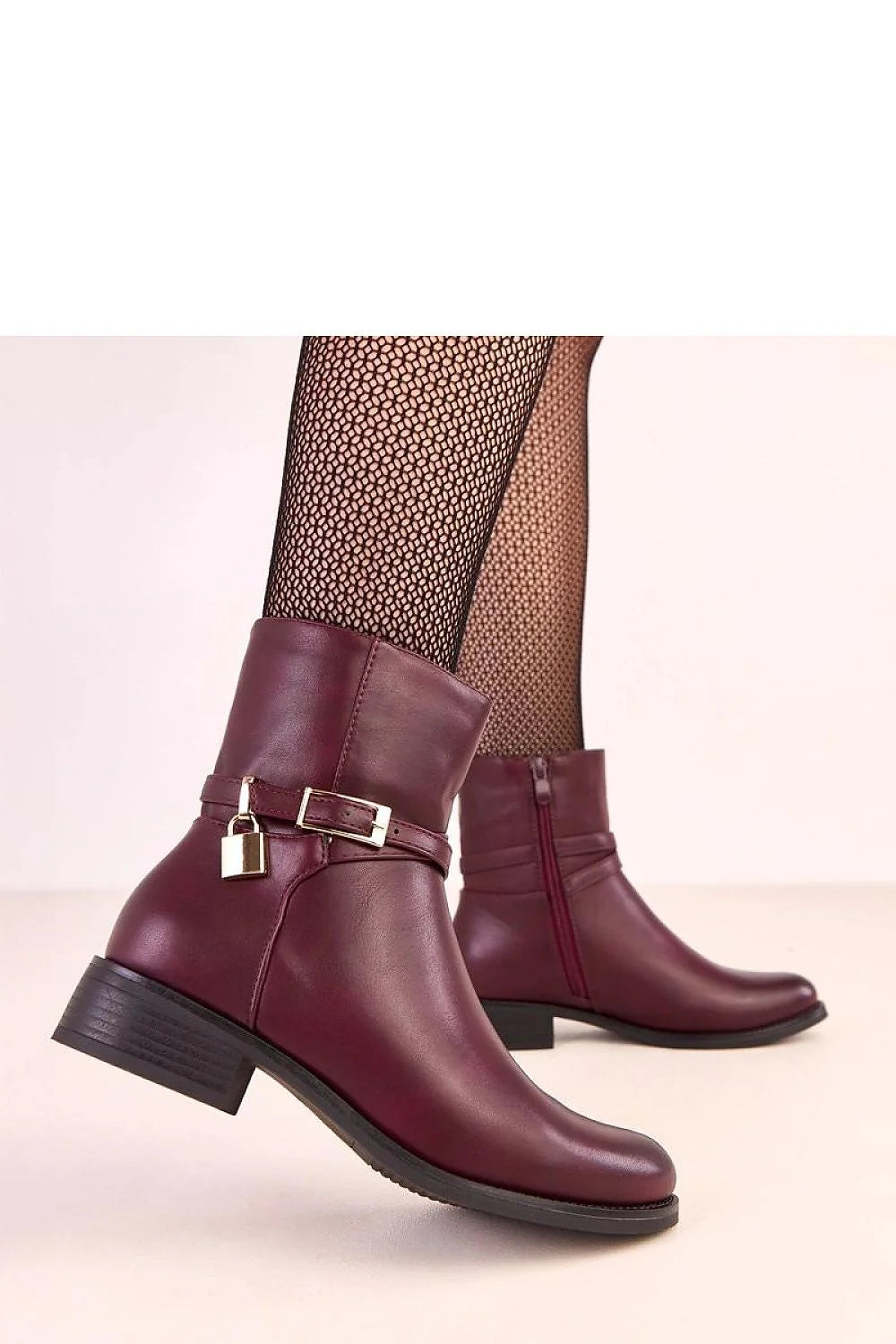 bottines femme cheville bordeaux profond cuir écologique lisse doublure tissu doux bout pointu talon bas 3cm boucle dorée cadenas décoratif