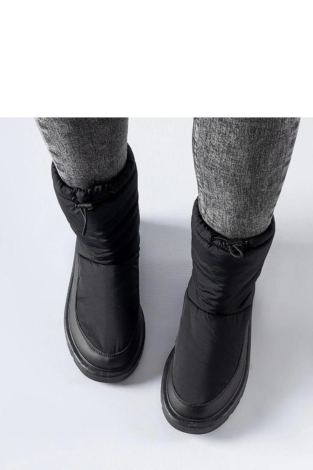 Bottes de neige Solea pour femmes noires doublées nylon caoutchouc semelle épaisse bout rond style urbain moderne