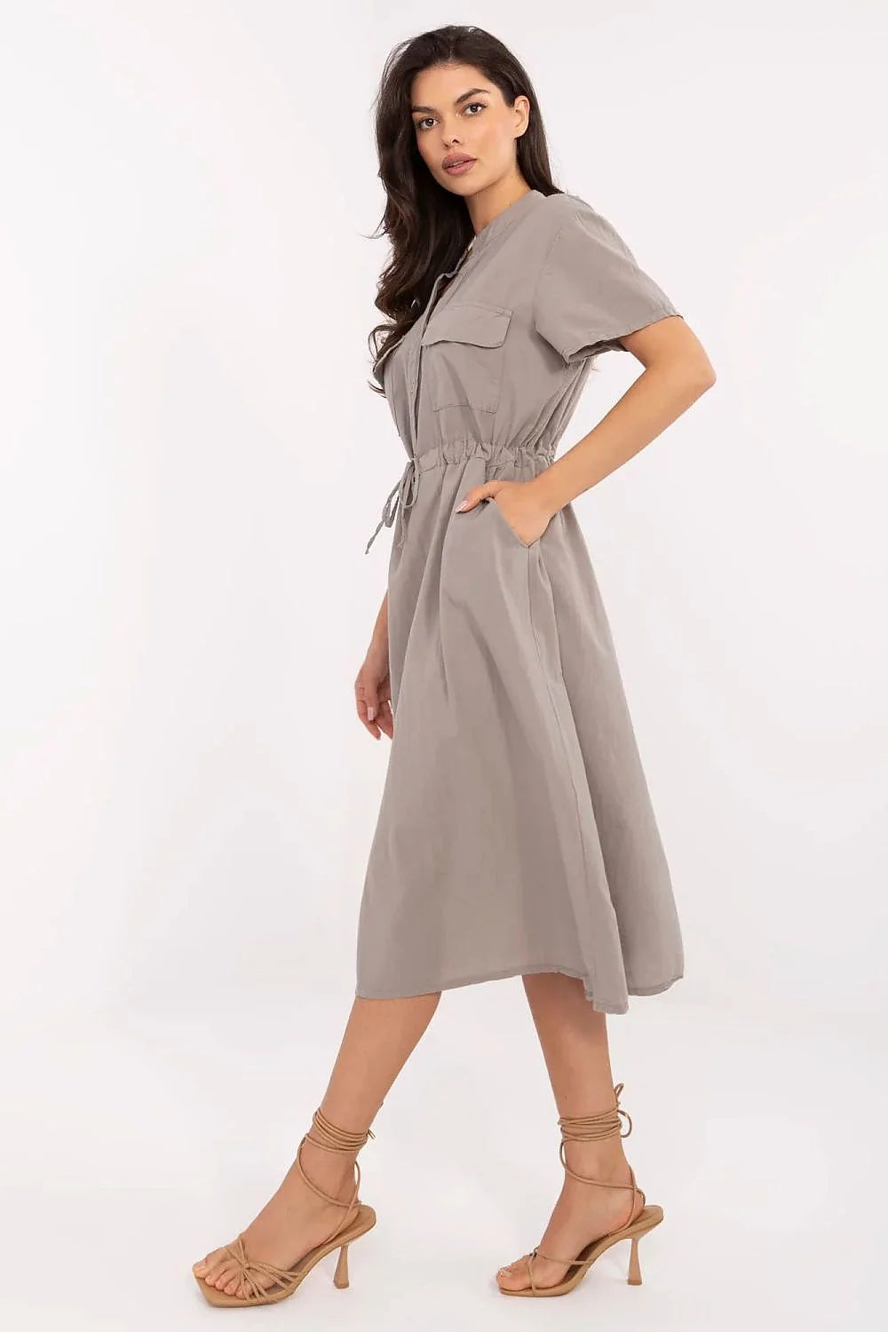 Robe de jour élégante Italy Moda style décontracté coton viscose manches courtes col Mao taille ajustable femmes robe midi taupe