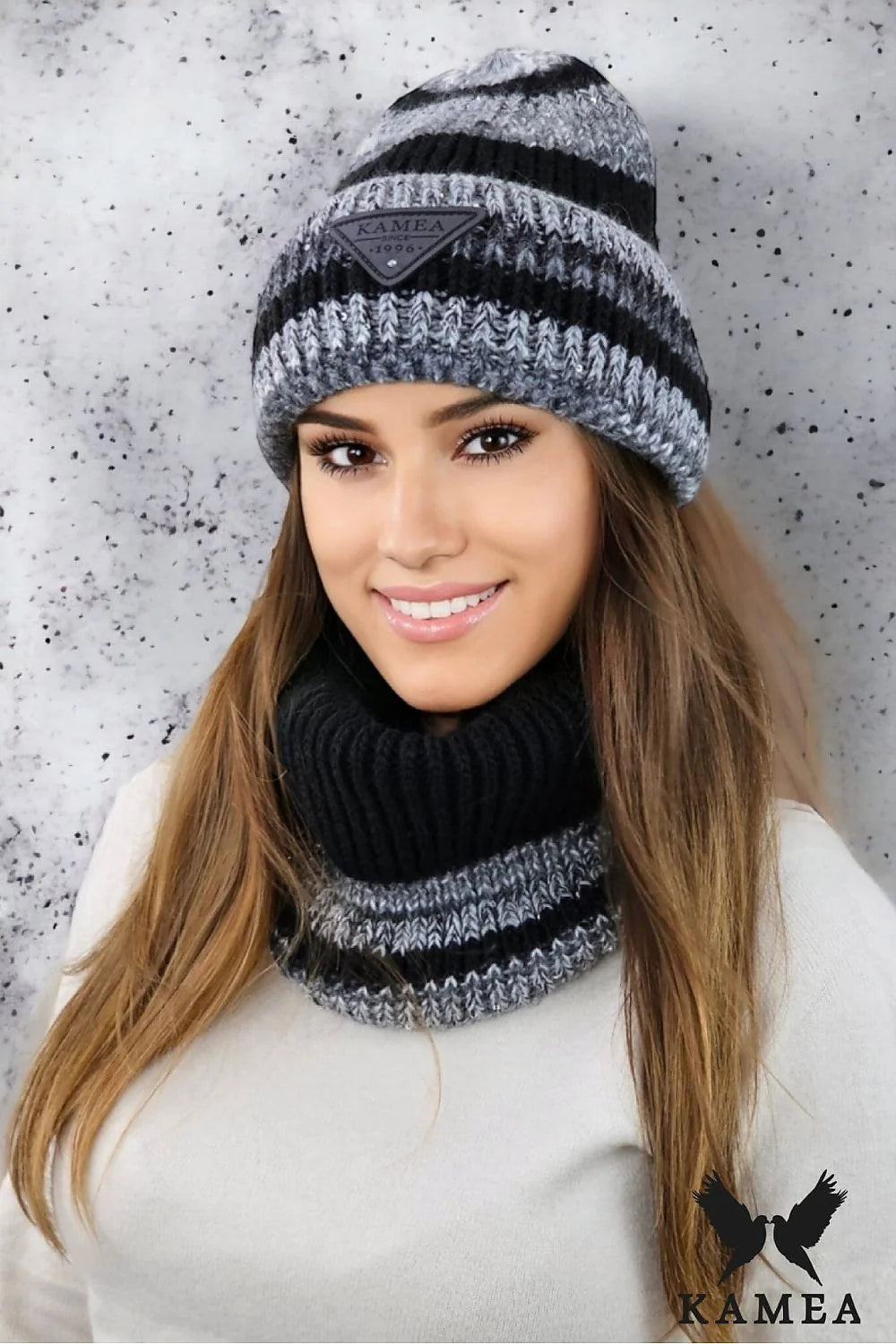 bonnet casquette hiver femmes rayures chinées sequins noir maille épaisse côtelée revers large slouchy écusson KAMEA snood tubulaire