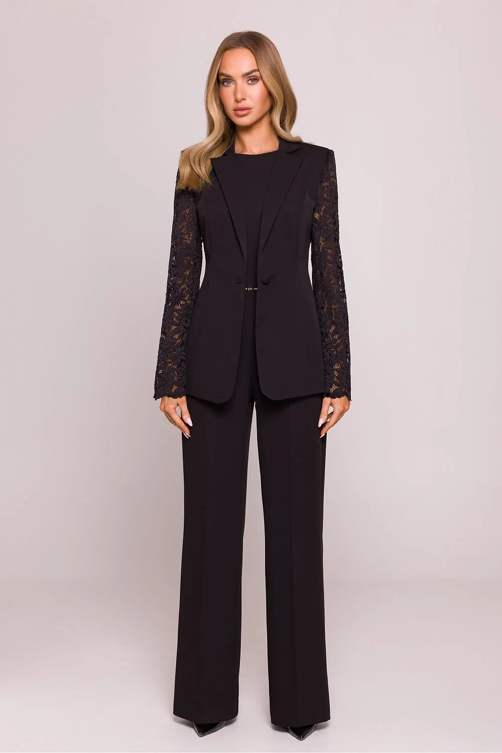 Veste élégante pour femme noire dentelle manches longues coupe ajustée style moderne col classique boutons en tissu finitions soignées