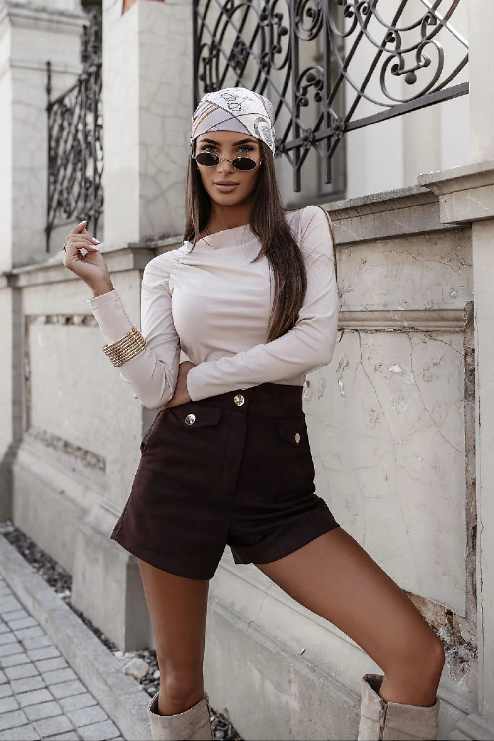 chemisier THEA beige minimaliste élégant confortable léger viscose extensible élasthanne doux quotidien bureau soirée polyvalent ajusté fluide