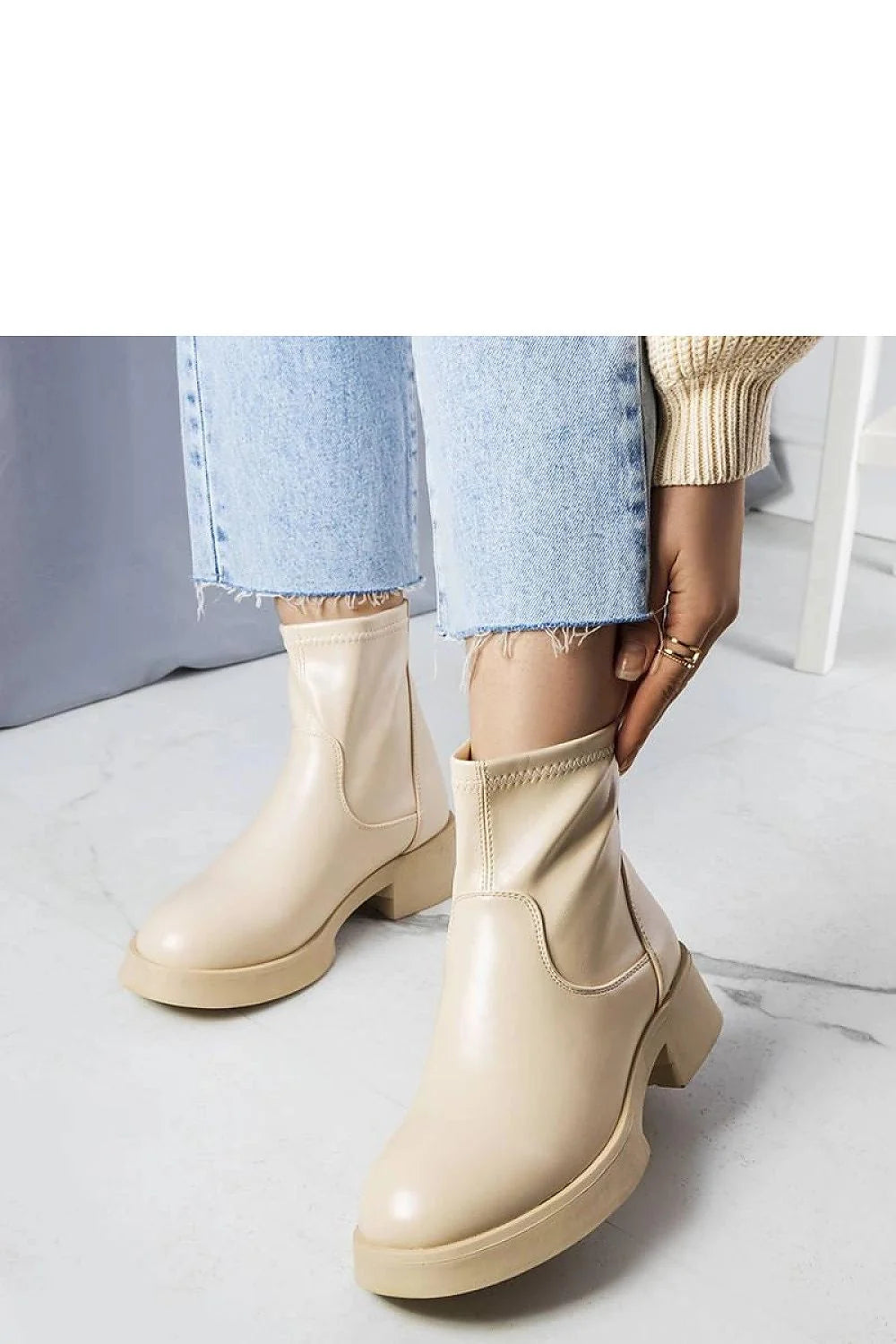 Bottines classiques femmes cuir synthétique crème design moderne urban style zip latéral semelle épaisse confortable tenues élégantes décontractées