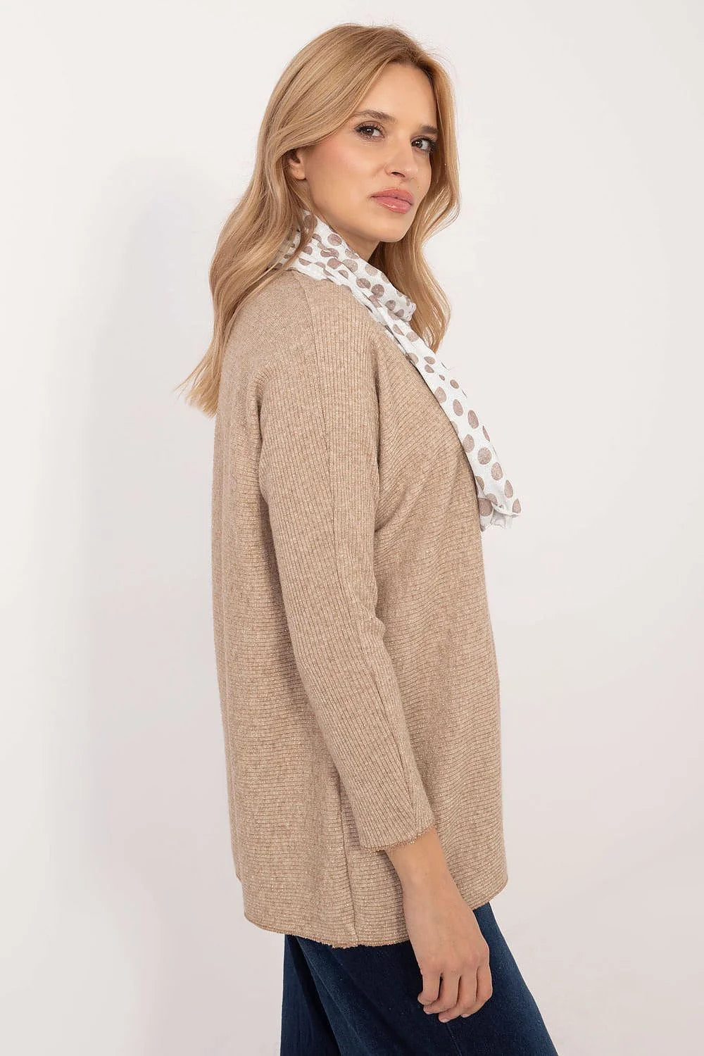 Chandail pour femme classique en V couleurs beige doux tricot côtelé viscose élasthanne élégant polyvalent moderne