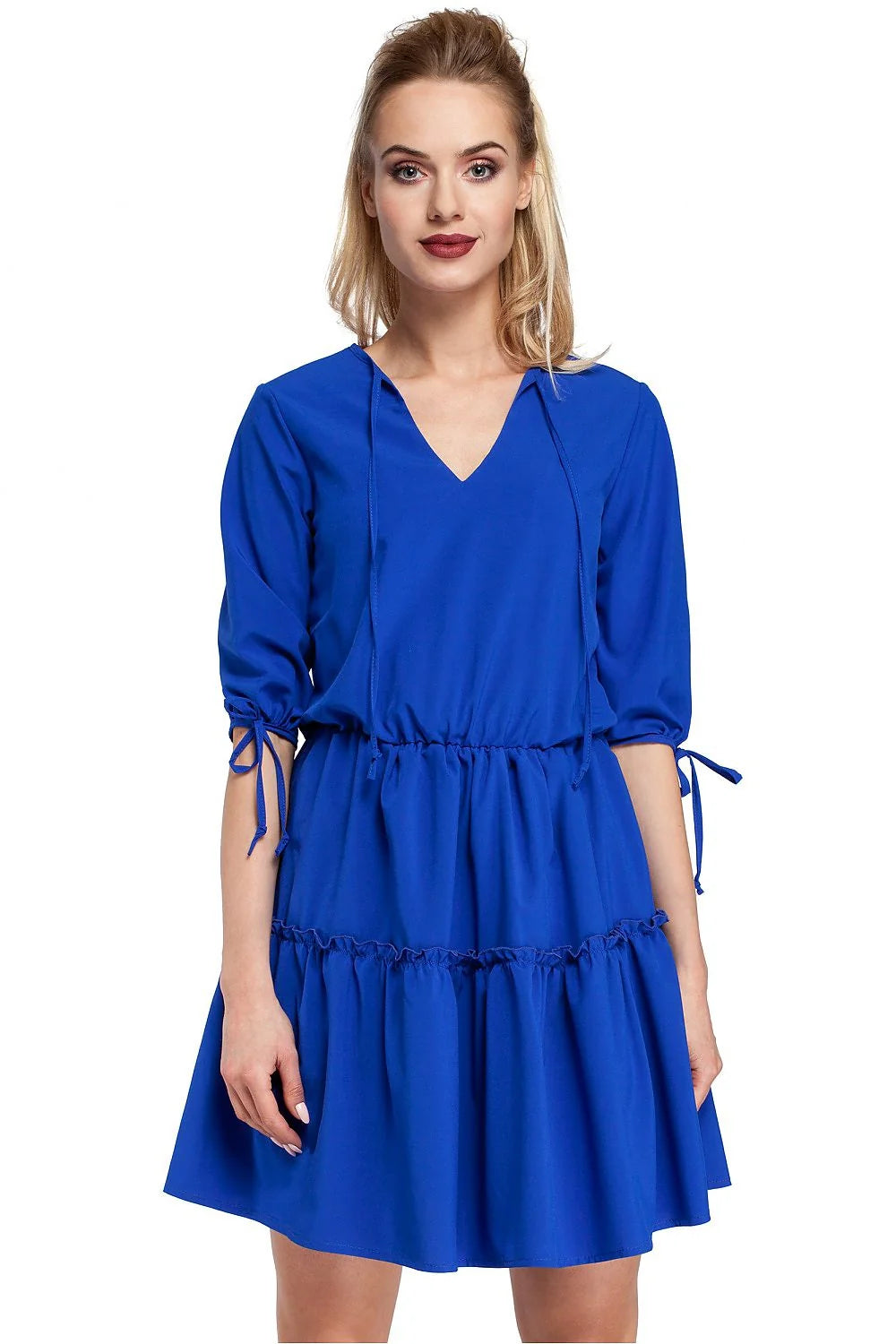 Robe évasée en tissu léger bleu marine chic et décontracté pour femmes modernes et élégantes
