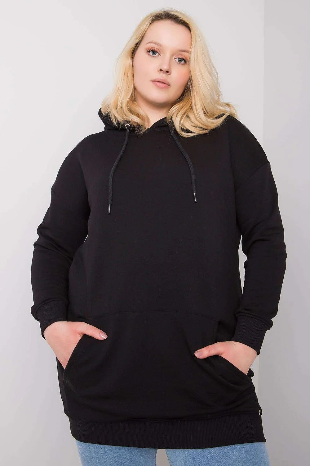 Sweatshirt femme ample coton-polyester noir moderne décontracté capuche poches kangourou confort quotidien tendance