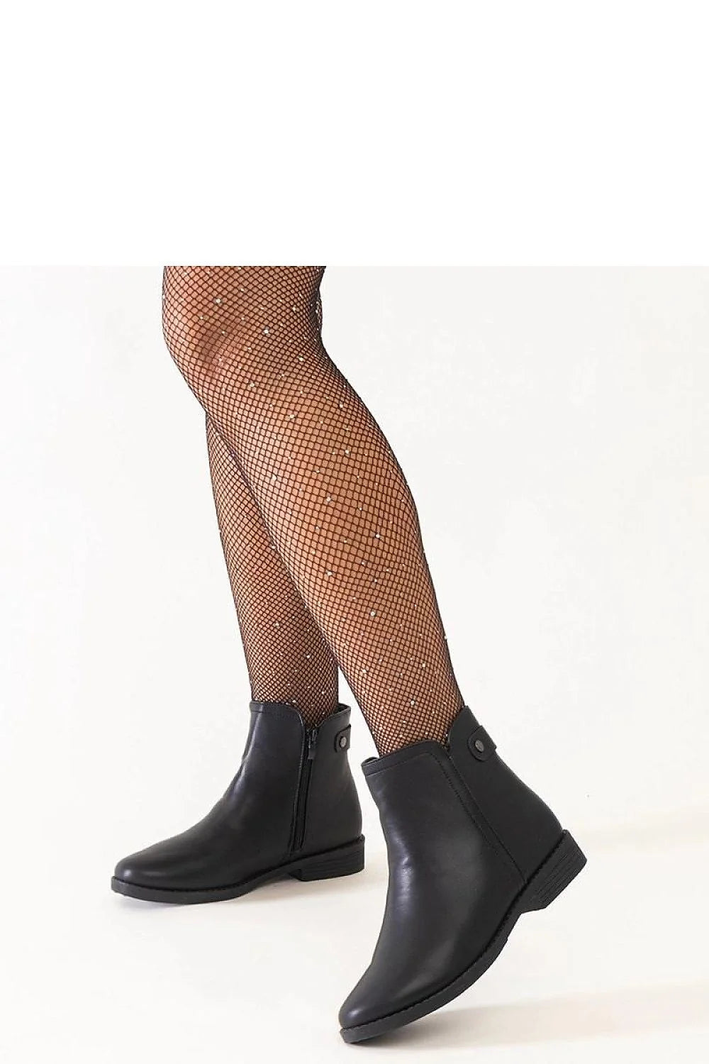 bottines noires cuir écologique Pereia talon plat doublées chaleur confort semelle antidérapante coutures renforcées fermeture éclair latérale bouton pression minimaliste