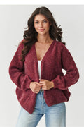 cardigan court femme oversize maille moelleuse bouclée duveteuse bordeaux violine col V manches ballon longues poignets côtelés hanches longueur mohair