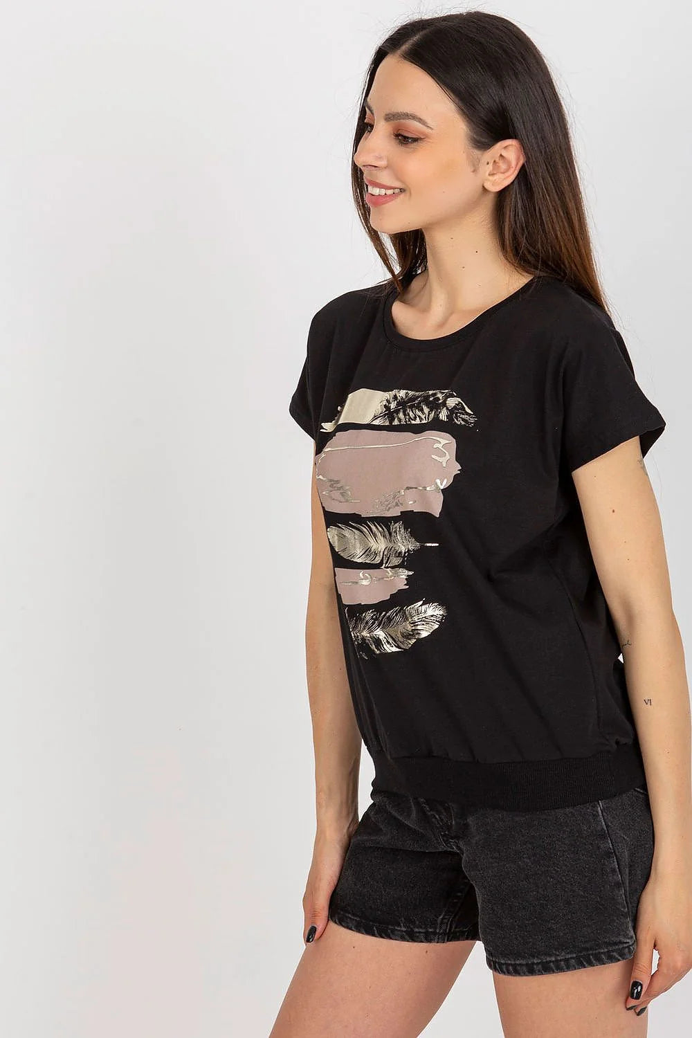 Chemisier femme design artistique coton élasthanne motifs plumes dorés nude encolure ronde manches courtes casual