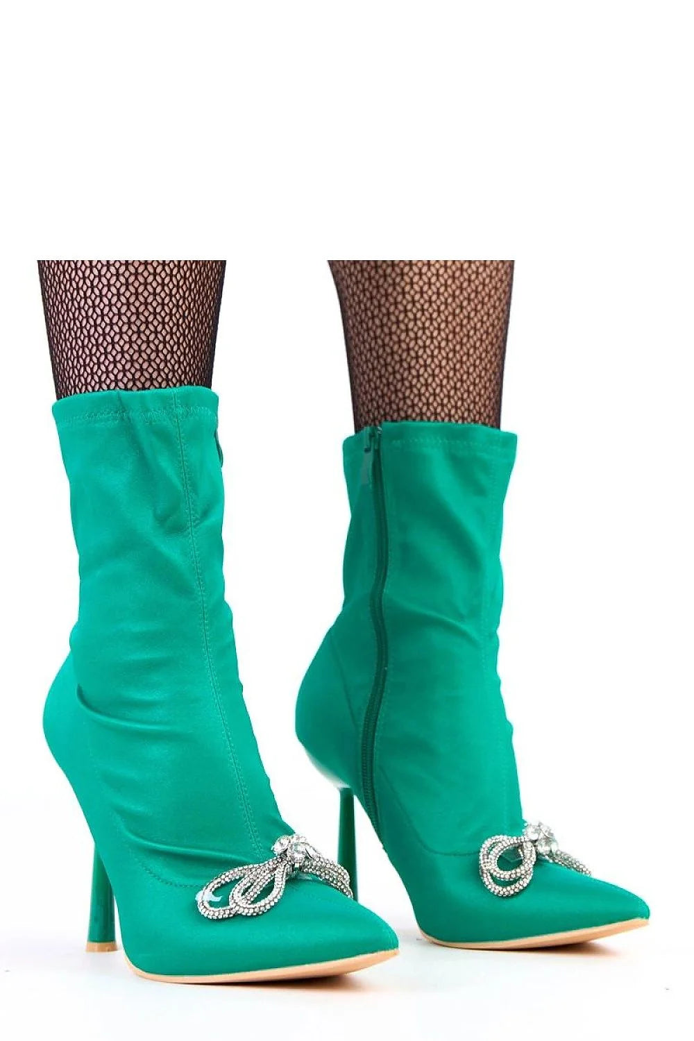 bottines satin stretch vert émeraude talon aiguille bout pointu mi mollet silhouette ajustée nœud strass semelle cuir écologique fermeture éclair