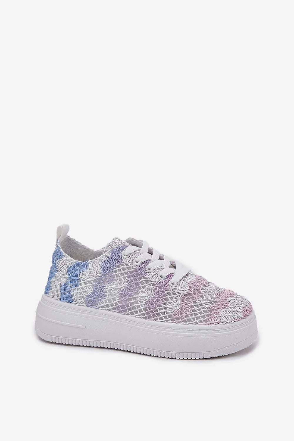 sneakers femme lowtop plateforme lacets tige crochet dentelle ajourée motif floral dégradé pastel semelle épaisse blanche respirante bohème chic confortable