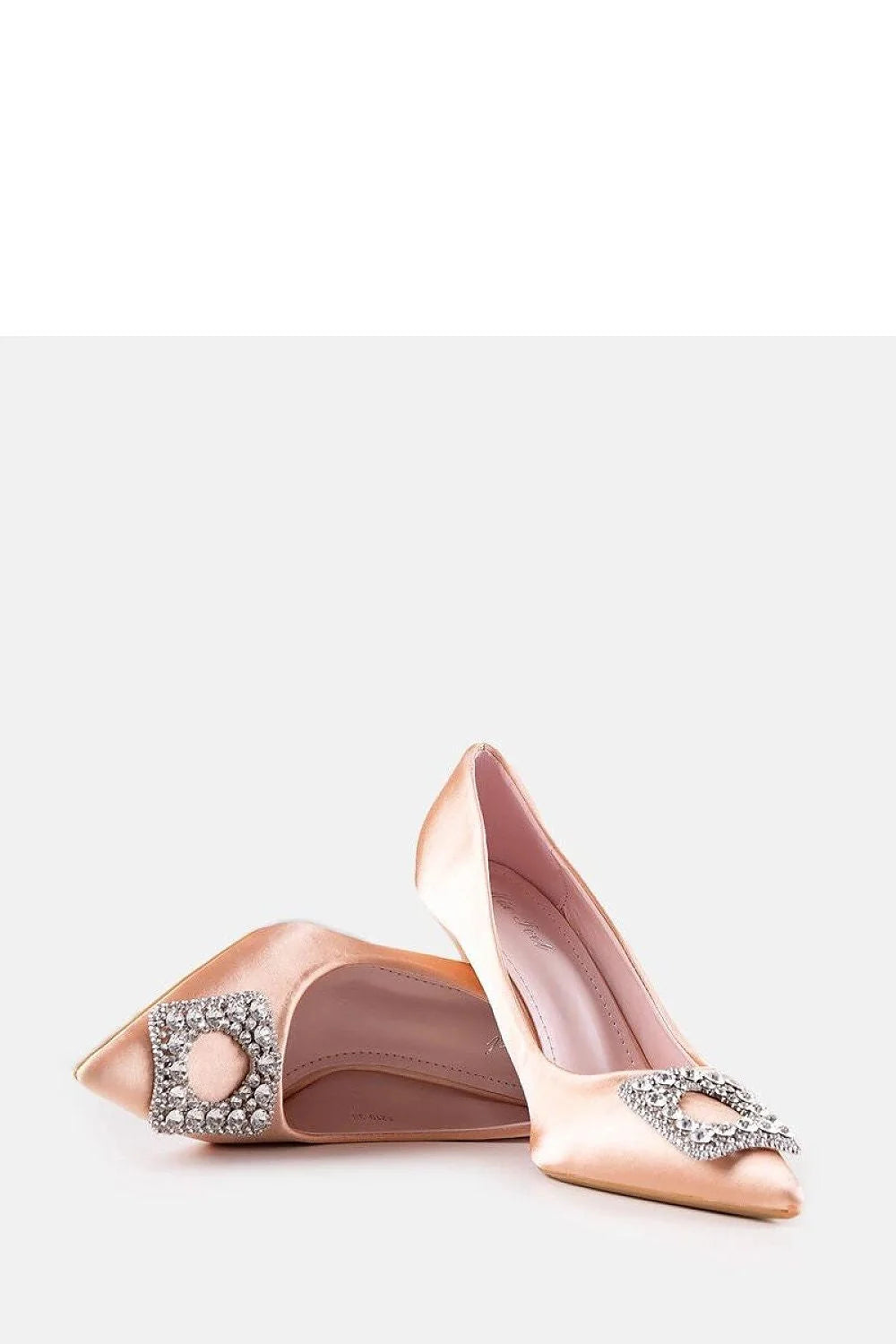 escarpins talons aiguilles satin beige zircons clemente bout pointu confort élégant sophistiqué soirée ete collants résille noirs motif baroque dentelle