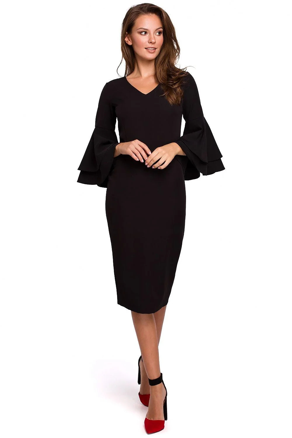 robe cocktail noire midi fourreau ajustée silhouette cintrée manches cloche volants doubles col V tissu coton polyester éclair dissimulé