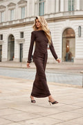 robe longue manches longues slim jersey extensible marron chocolat drapé noué encolure bateau épaulettes ceinture décorative décolleté dos