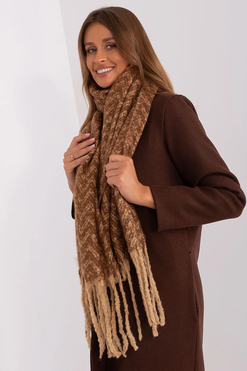 écharpe laine femme automne hiver motif chevrons franges marron bohème oversize chaude douce pelucheuse imitation mohair longue épaisse élégante cosy