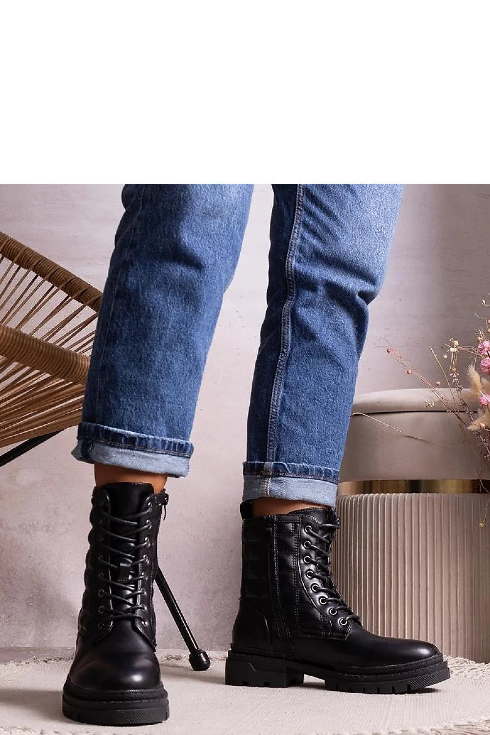 Bottes combat cuir noir高 qualité femmes mode moderne talon épais fermeture éclair lacet métal occasion quotidienne automne hiver