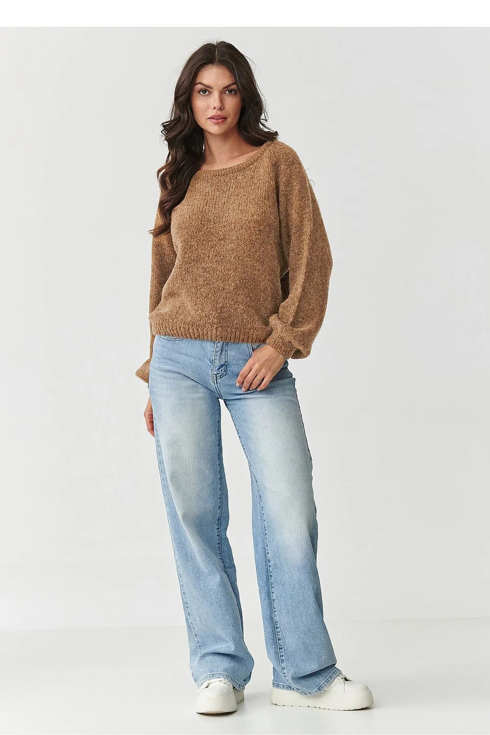 pull femme mohair laine polyamide acrylique doux moelleux chaud duveteux col rond coupe ample manches ballon poignets resserrées