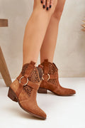 Bottines femmes style cowboy chic cuir suédé naturel camel talons modérés découpes laser détails or